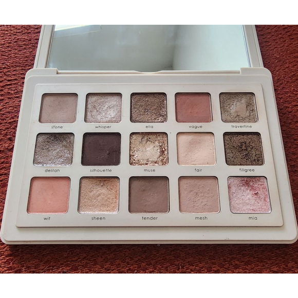 I Need A Nude - Natasha Denona - Picture 3 of 6